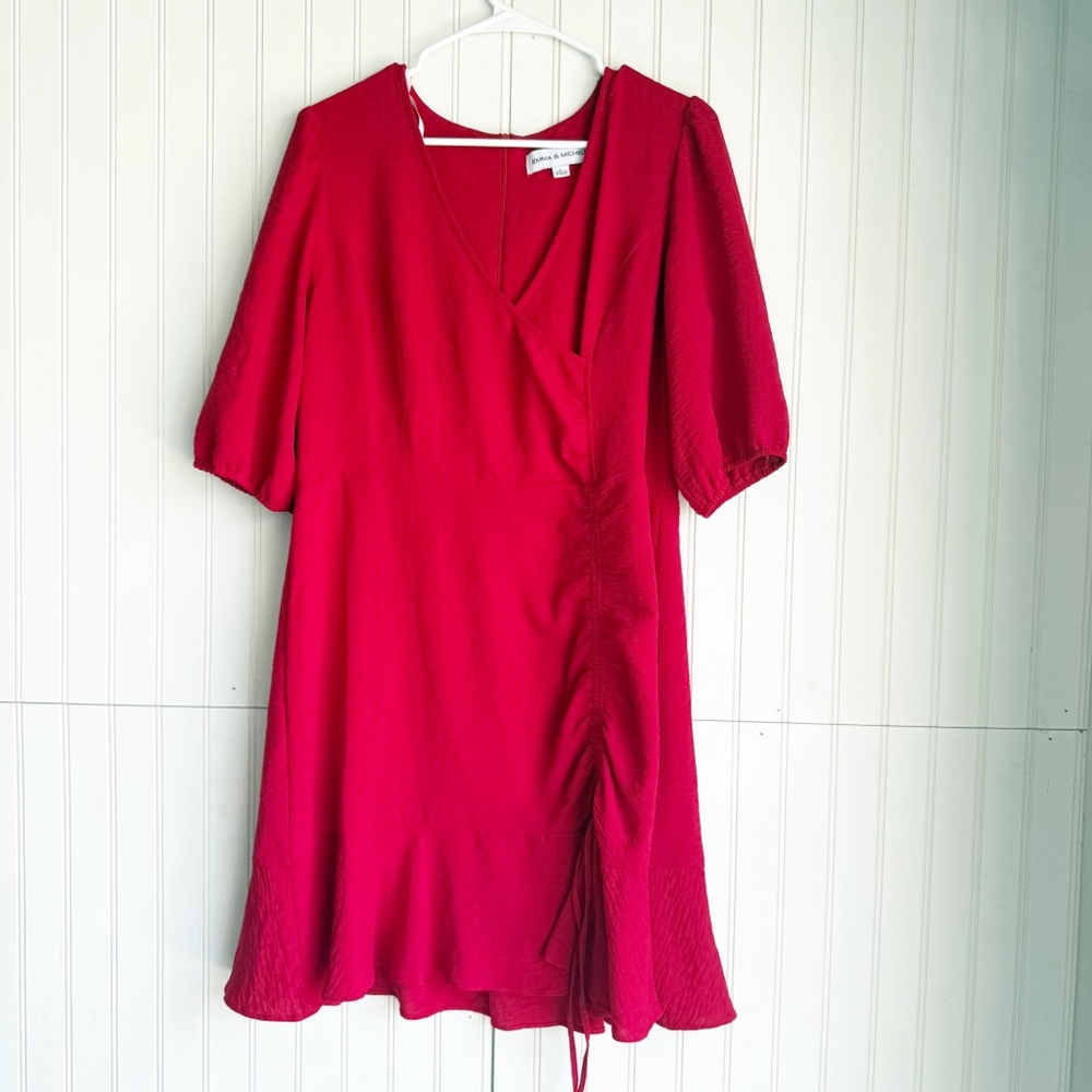 Emma & Michele Size L Vibrant Red V - Neck Side Ruching Ruffled Hem Dress